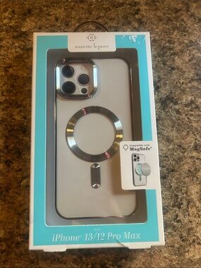 Nanette Lepore White and Silver MagSafe iPhone 13/12 Pro Max Case